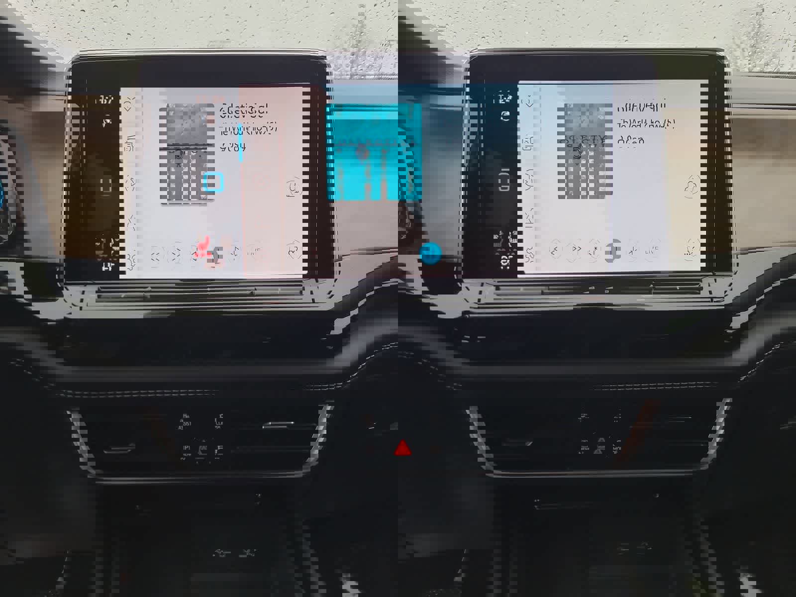 Used 2024 Volkswagen Atlas SE image 24