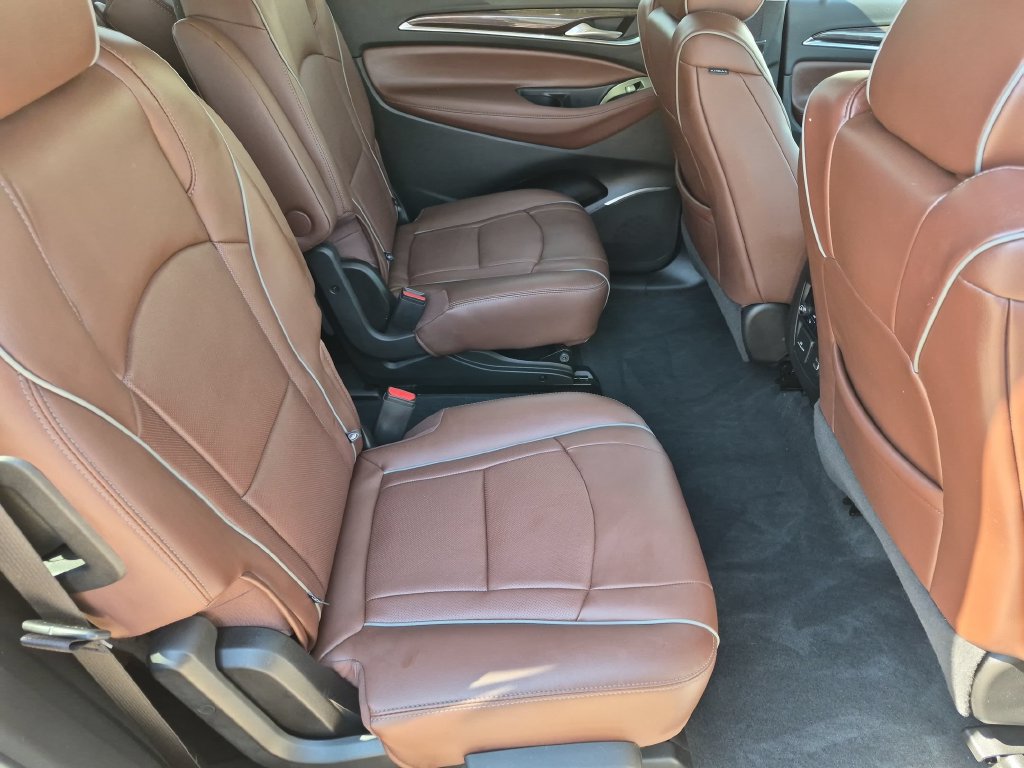 Used 2021 Buick Enclave Avenir w/ Avenir Technology Package FWD image 26