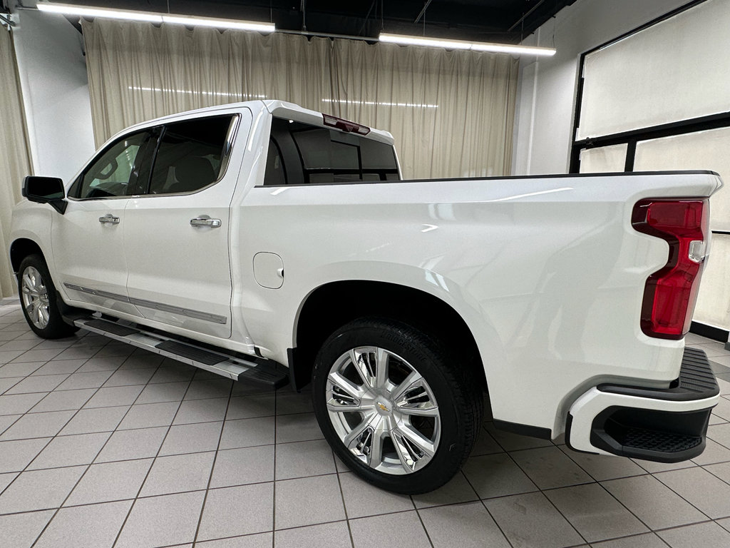 Certified 2024 Chevrolet Silverado 1500 High Country w/ High Country Premium Package image 12