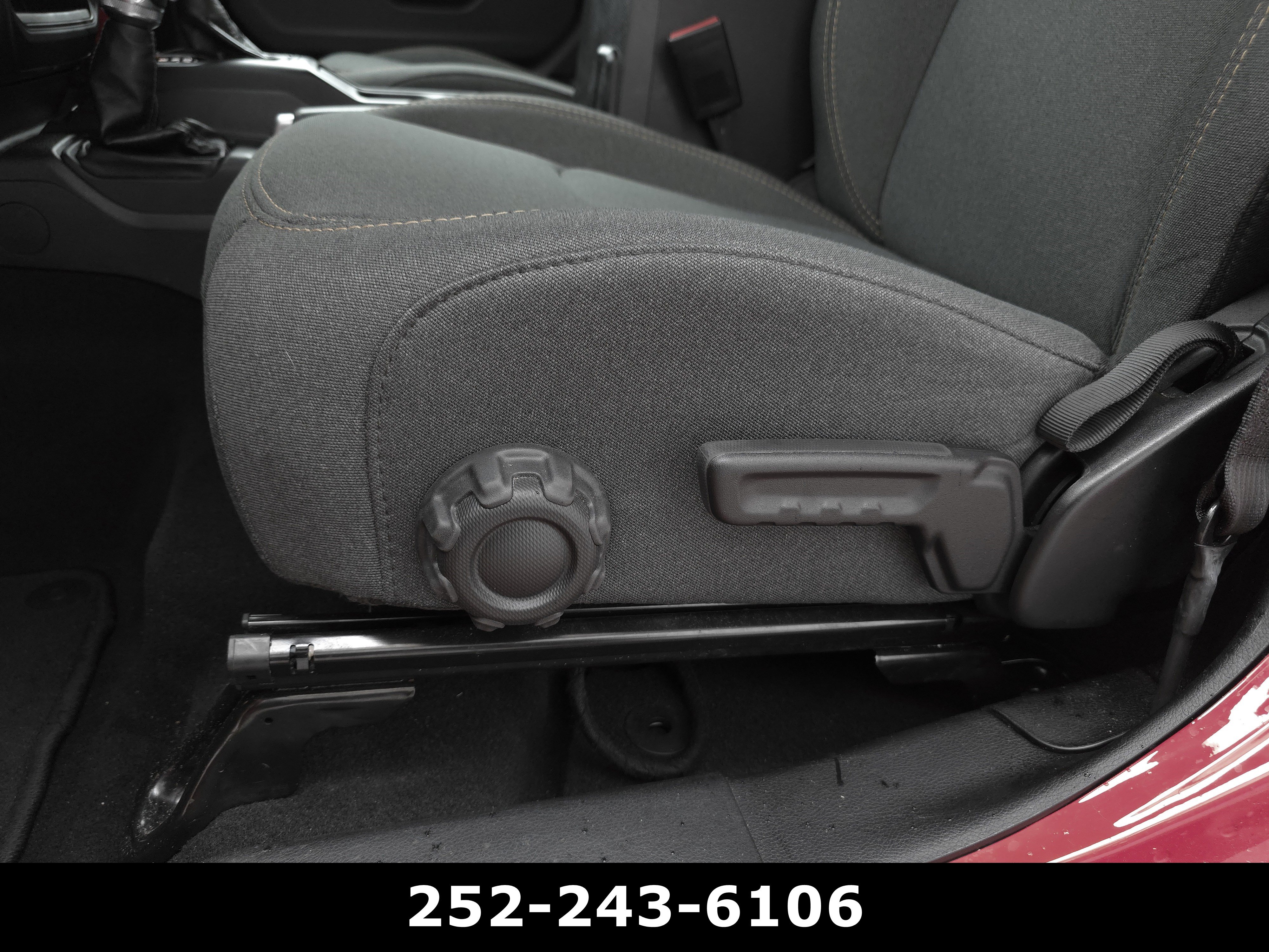 Used 2025 Jeep Wrangler Sahara w/ Safety Group image 10