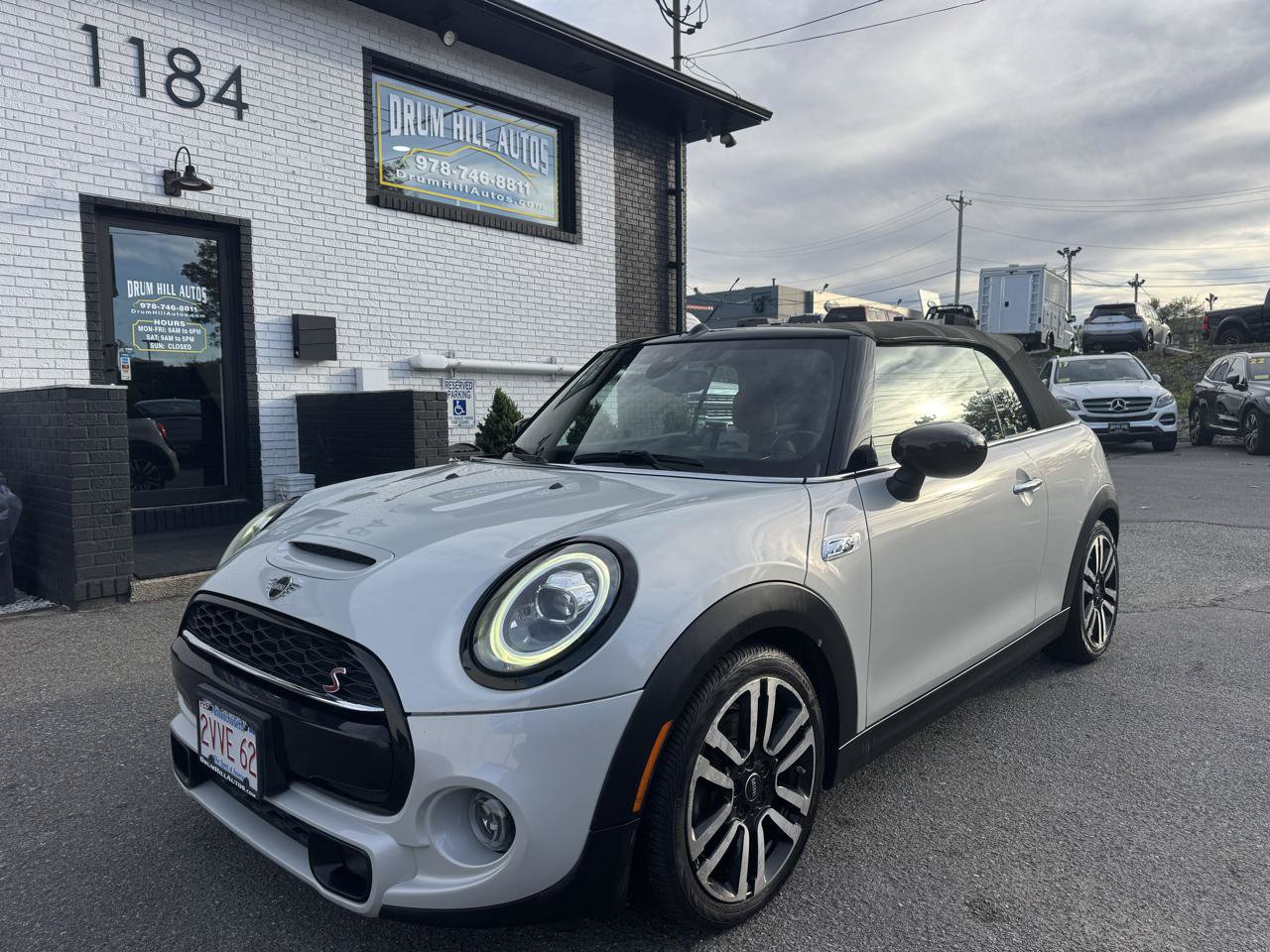 Used 2021 MINI Cooper S FWD image 2