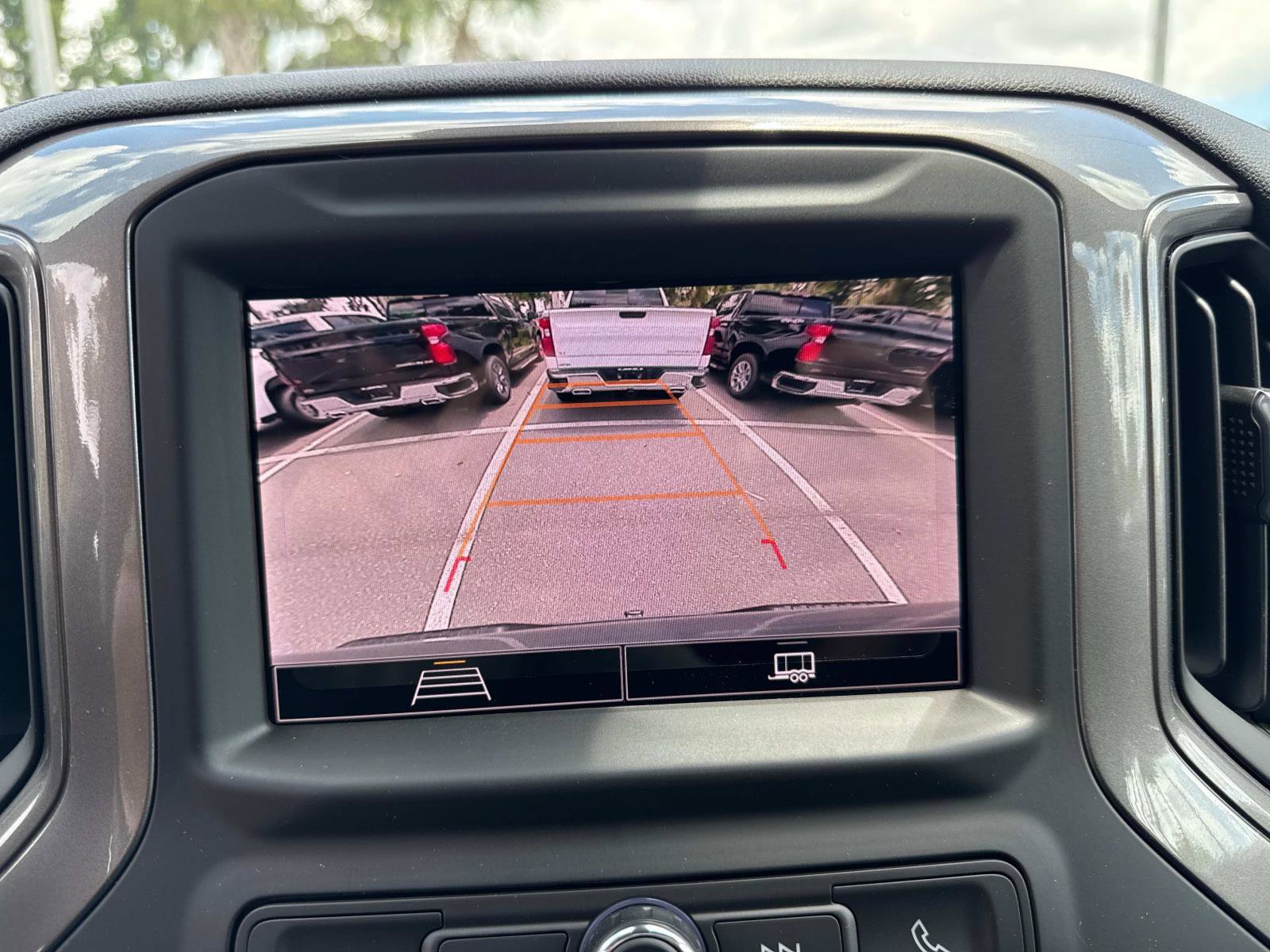 New 2025 Chevrolet Silverado 1500 Custom image 19