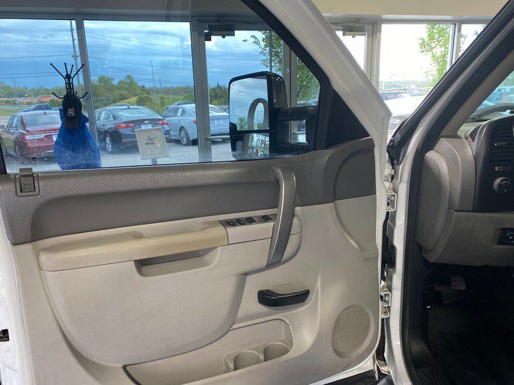 Used 2013 Chevrolet Silverado 2500 W/T AWD/4WD image 10