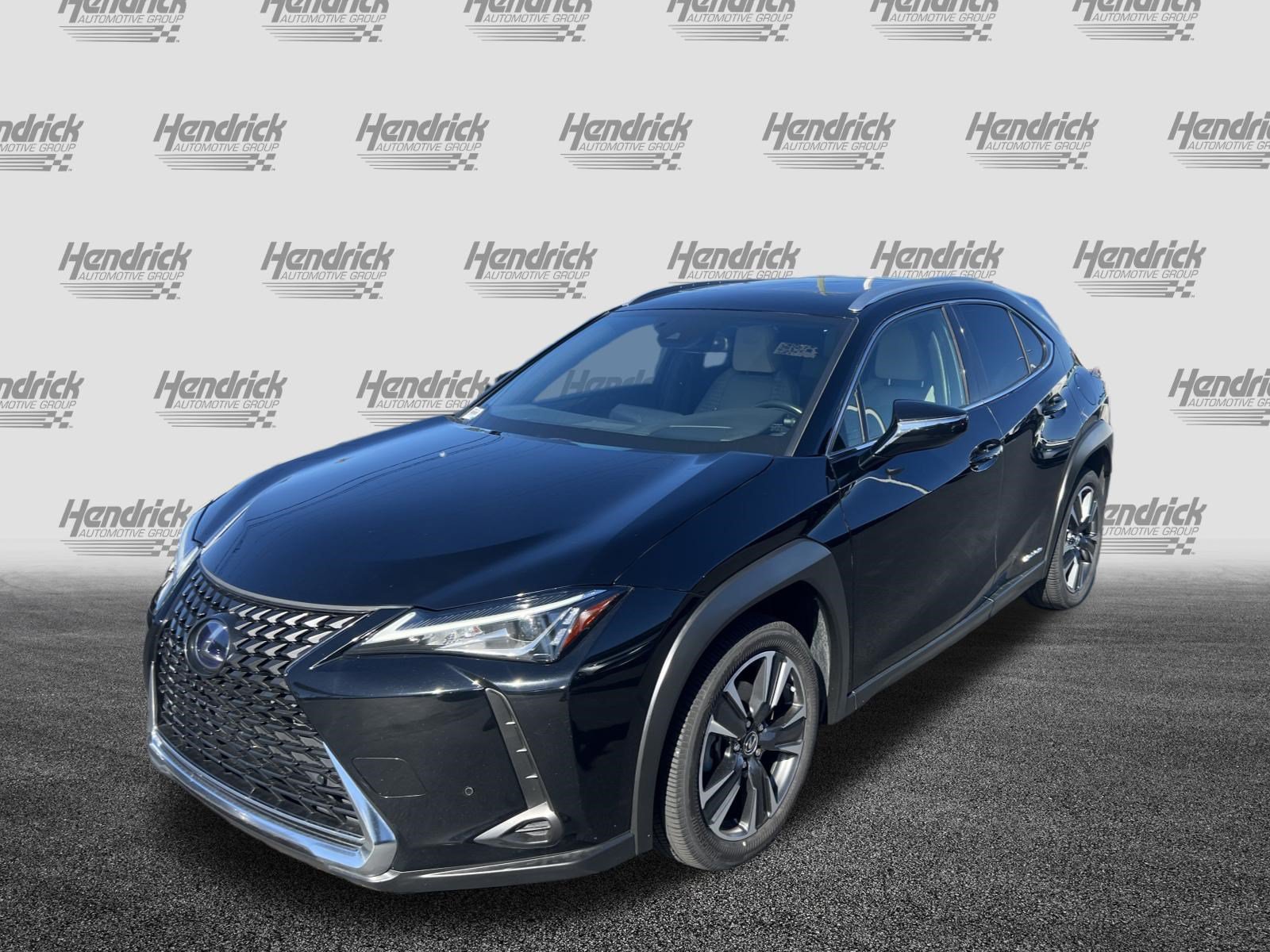 Used 2021 Lexus UX 250h w/ Accessory Package (Z1) AWD/4WD image 5