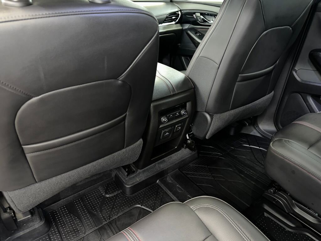 Certified 2023 Chevrolet Traverse RS w/ LPO, Floor Liner Package image 23