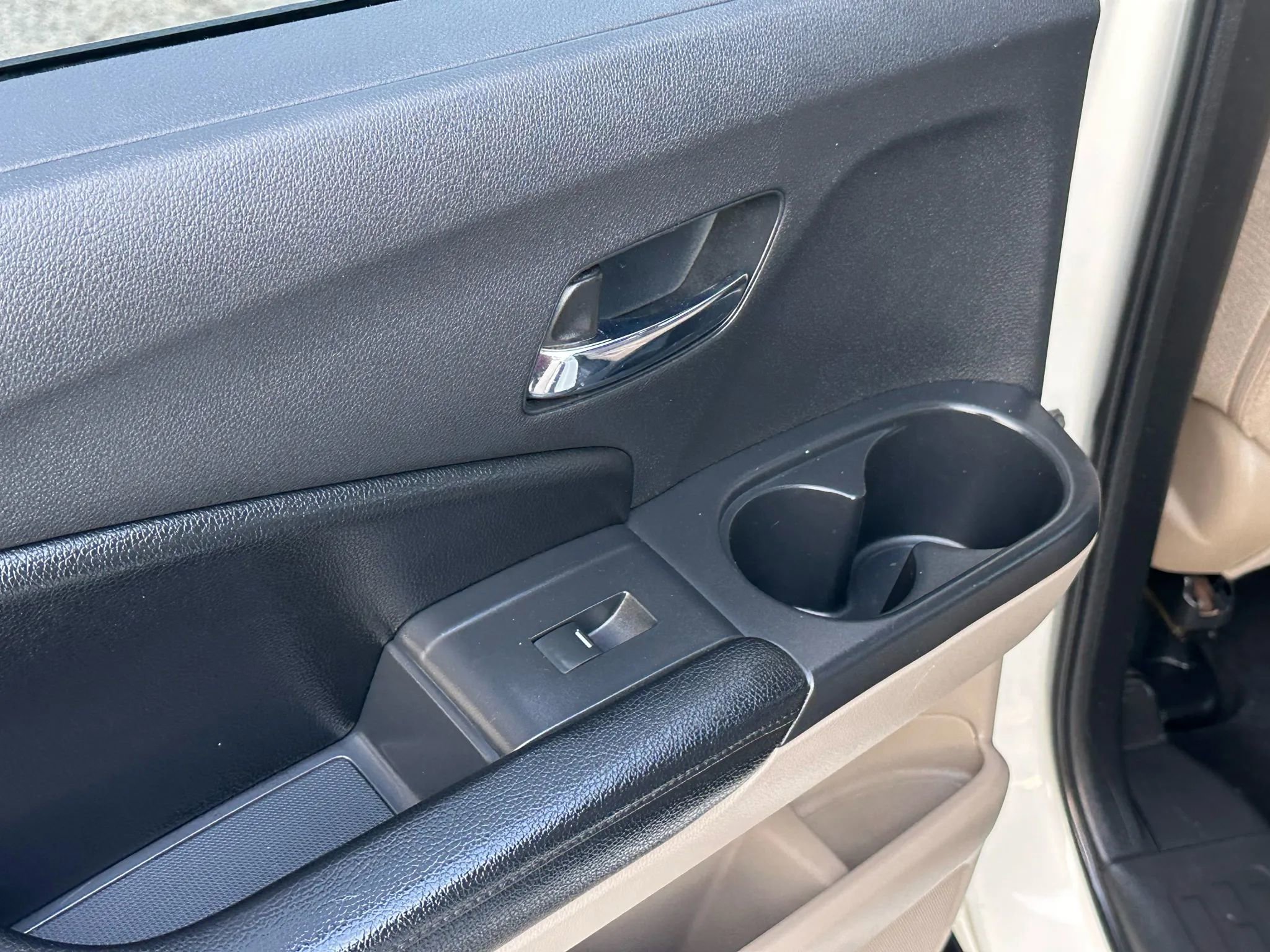 Used 2016 Honda Pilot LX image 15