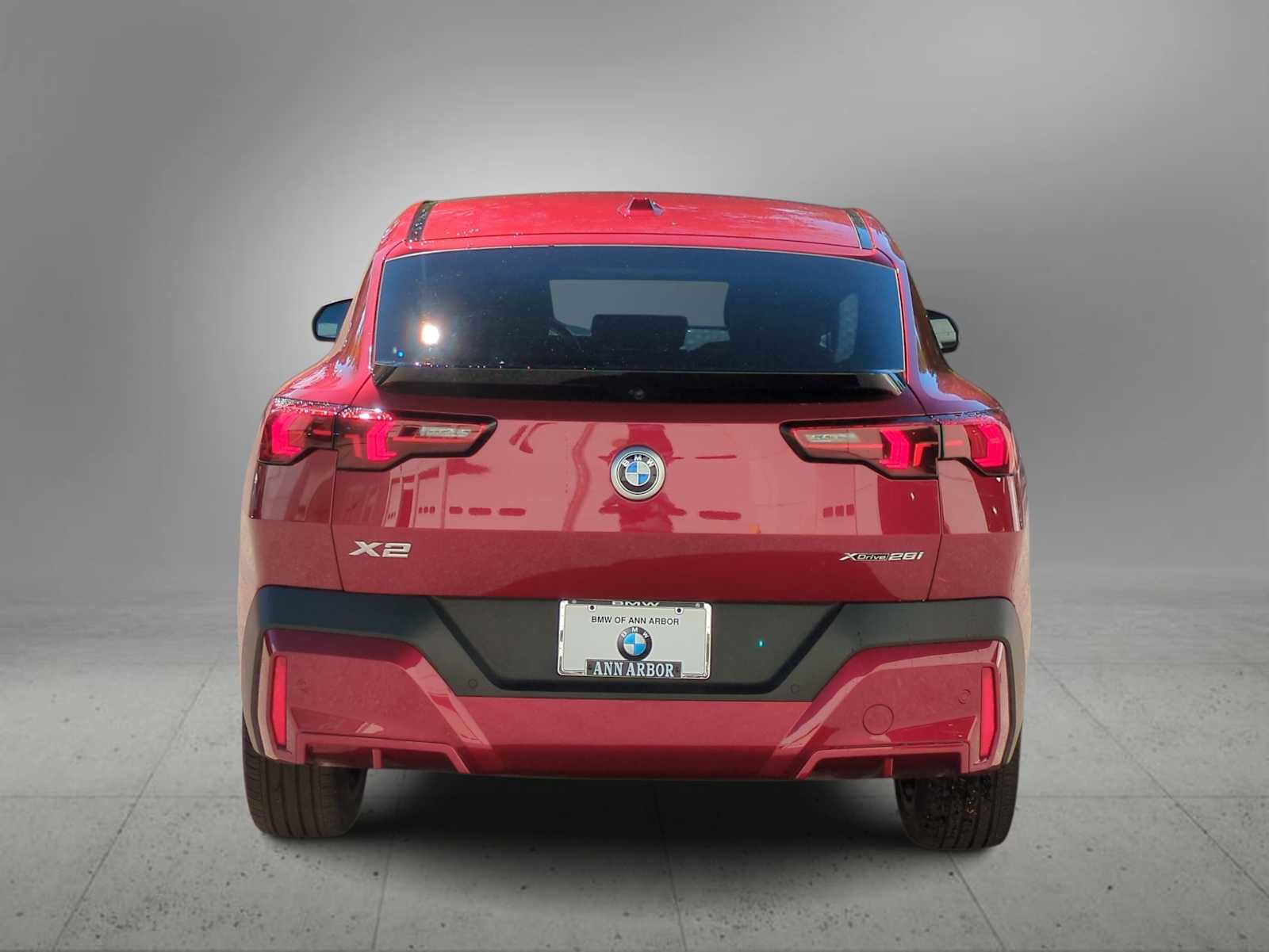 New 2025 BMW X2 xDrive28i w/ Convenience Package image 7