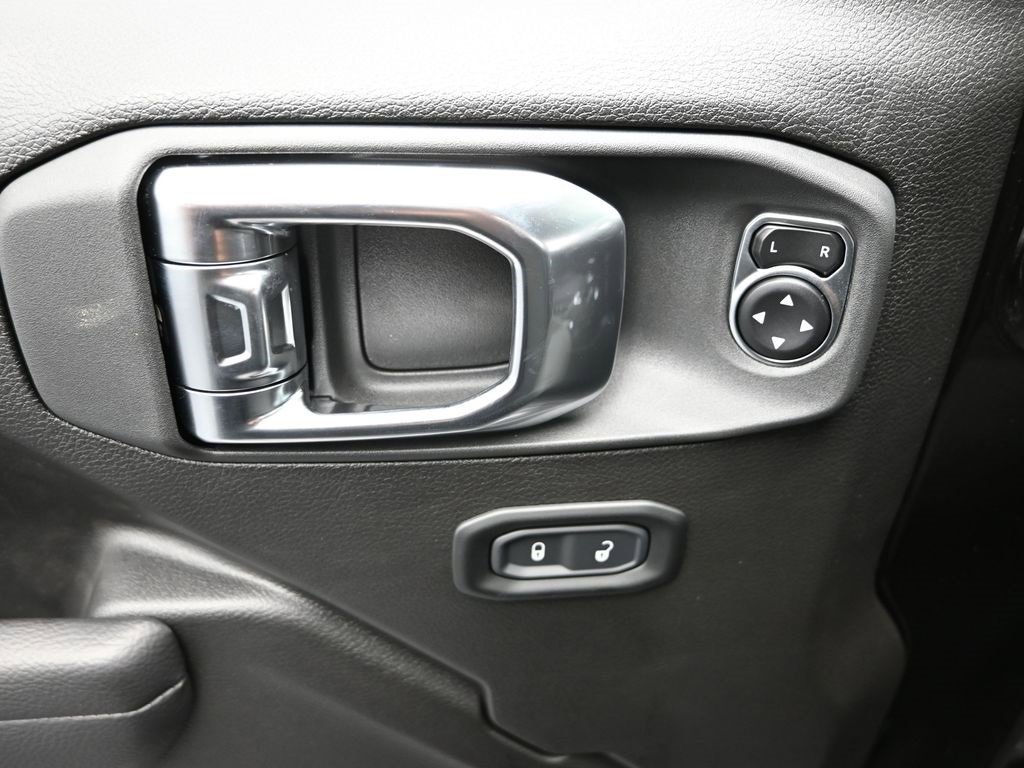 New 2025 Jeep Gladiator Sport image 10