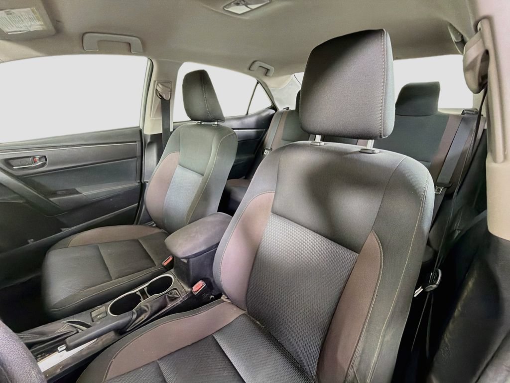 Used 2017 Toyota Corolla LE w/ Carpet Mat Package (TMS) FWD image 14