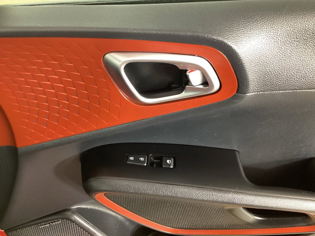 Used 2024 Kia Soul GT-Line w/ GT-Line Technology Package FWD image 22