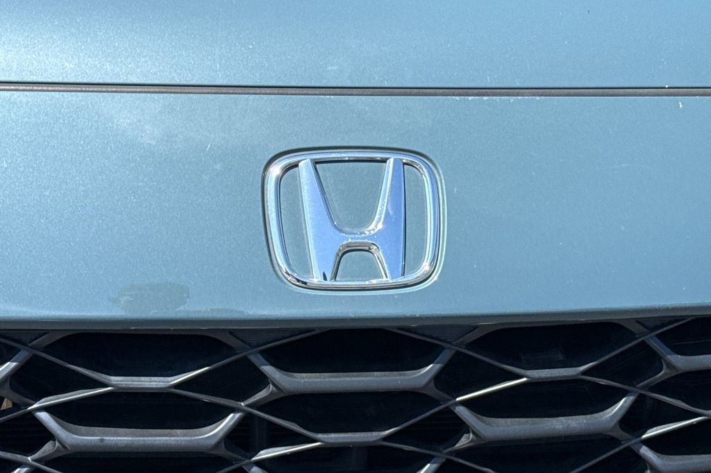 Used 2025 Honda HR-V LX image 8