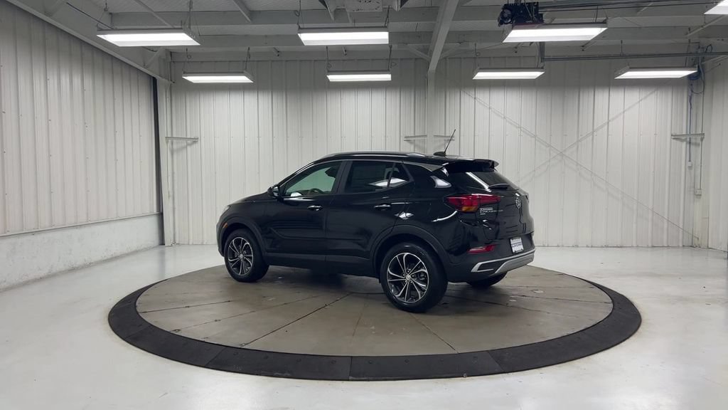 Used 2023 Buick Encore GX Select w/ Safety Package II AWD/4WD image 6