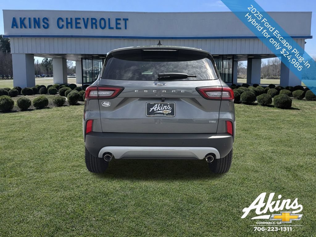 Used 2025 Ford Escape SE FWD image 6