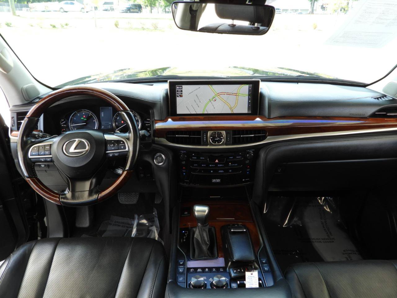 Used 2016 Lexus LX 570 4WD w/ 3rd Row & Luxury Pkg image 71