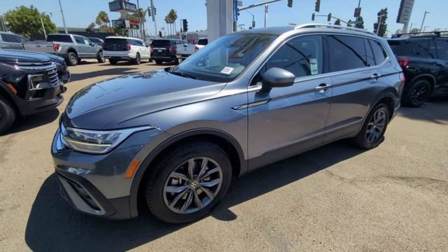 Used 2022 Volkswagen Tiguan SE FWD image 4