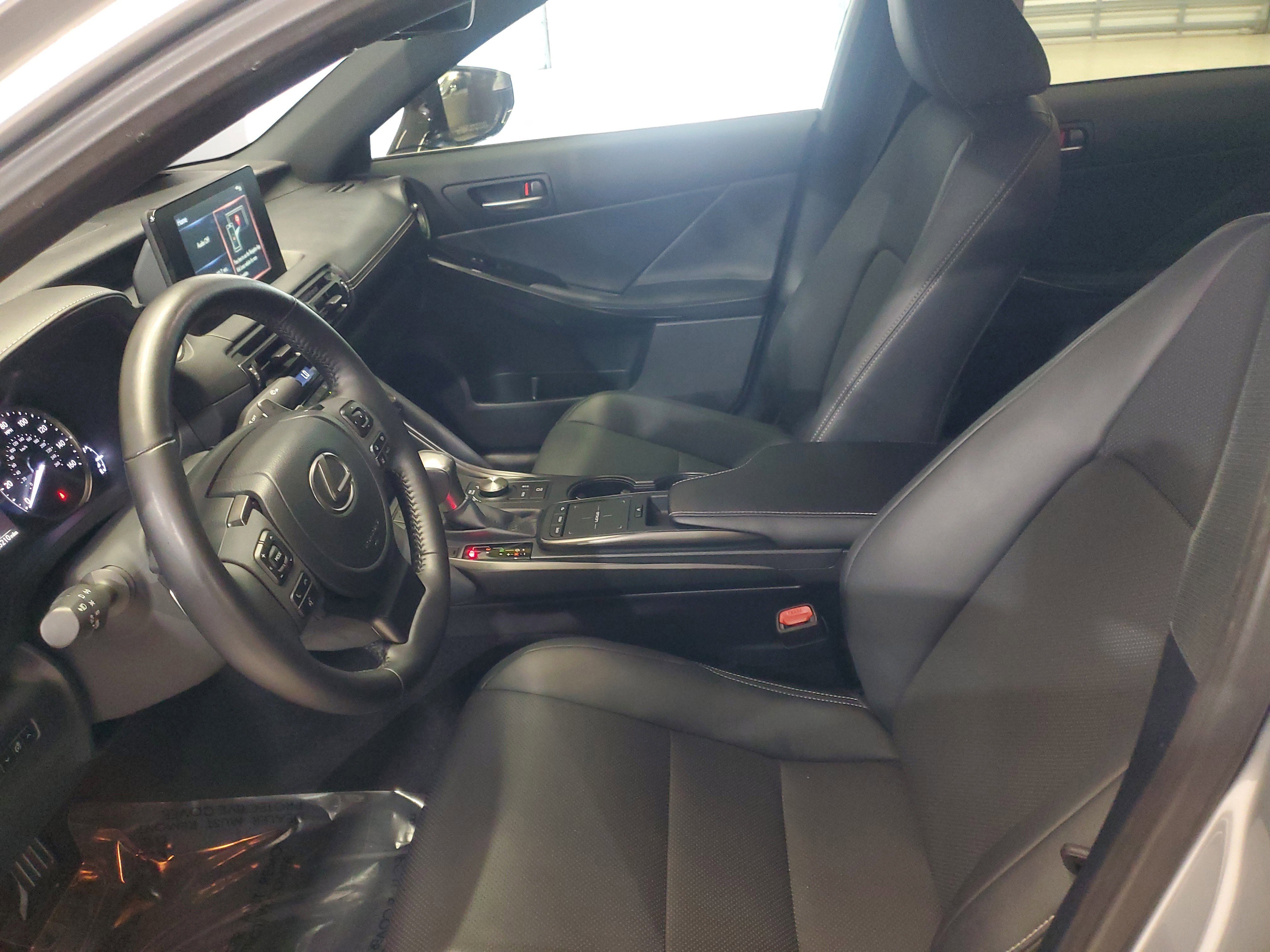 Certified 2023 Lexus IS 300 w/ Comfort Package image 14