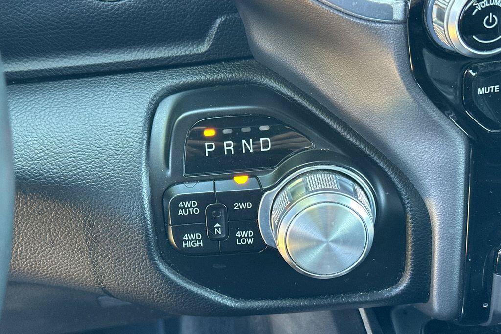 Used 2022 RAM 1500 Laramie AWD/4WD image 21