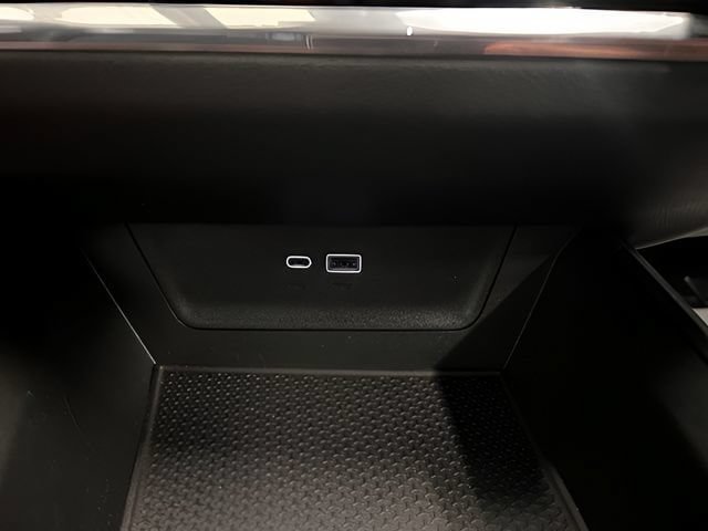 Certified 2025 Chevrolet Equinox LT AWD/4WD image 27