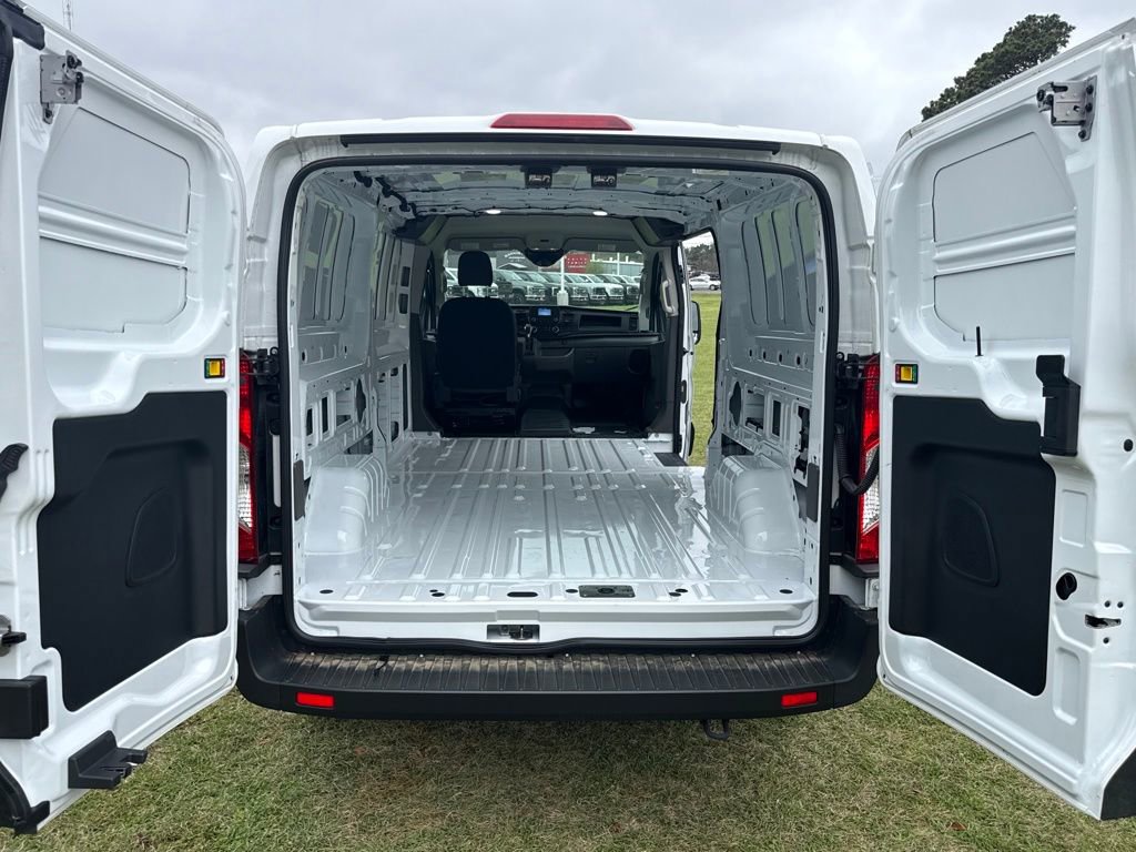 Used 2024 Ford Transit 150 Base image 32