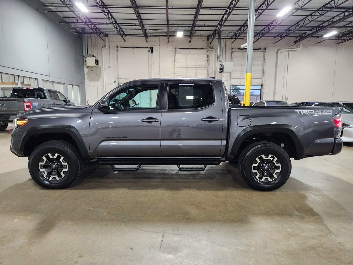 Used 2021 Toyota Tacoma TRD Off-Road w/ Technology Package AWD/4WD image 7