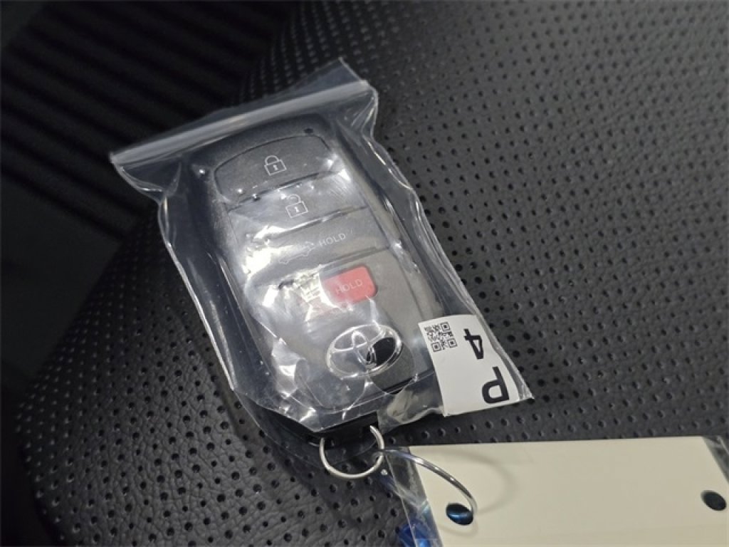 New 2026 Toyota Tundra Platinum image 40