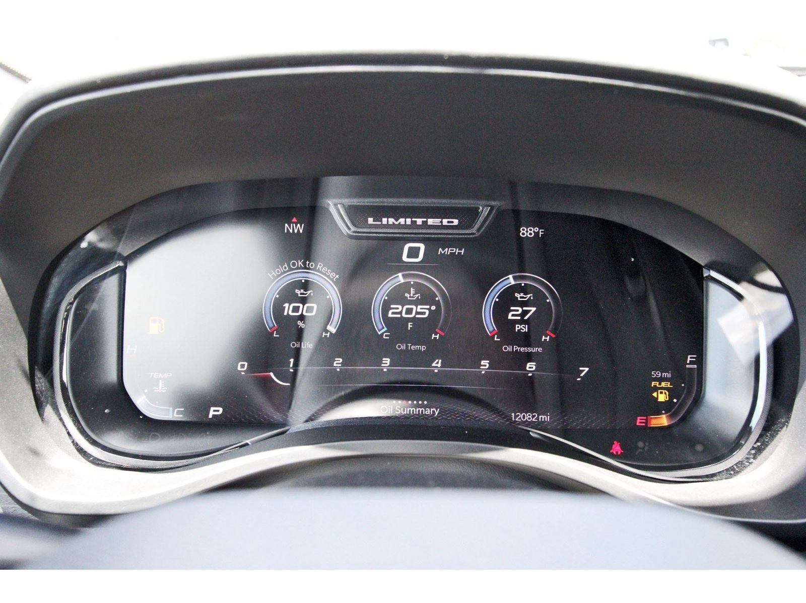 Used 2023 RAM 1500 Limited w/ Body Color Bumper Group AWD/4WD image 18