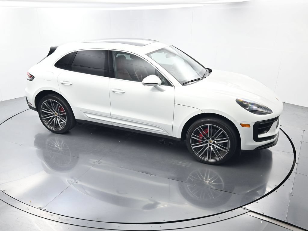 Certified 2024 Porsche Macan S AWD/4WD image 41