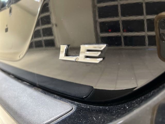 Used 2022 Toyota Camry LE w/ Convenience Package image 25