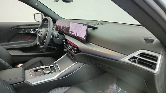 Used 2025 BMW 230i xDrive Coupe w/ Premium Package image 20