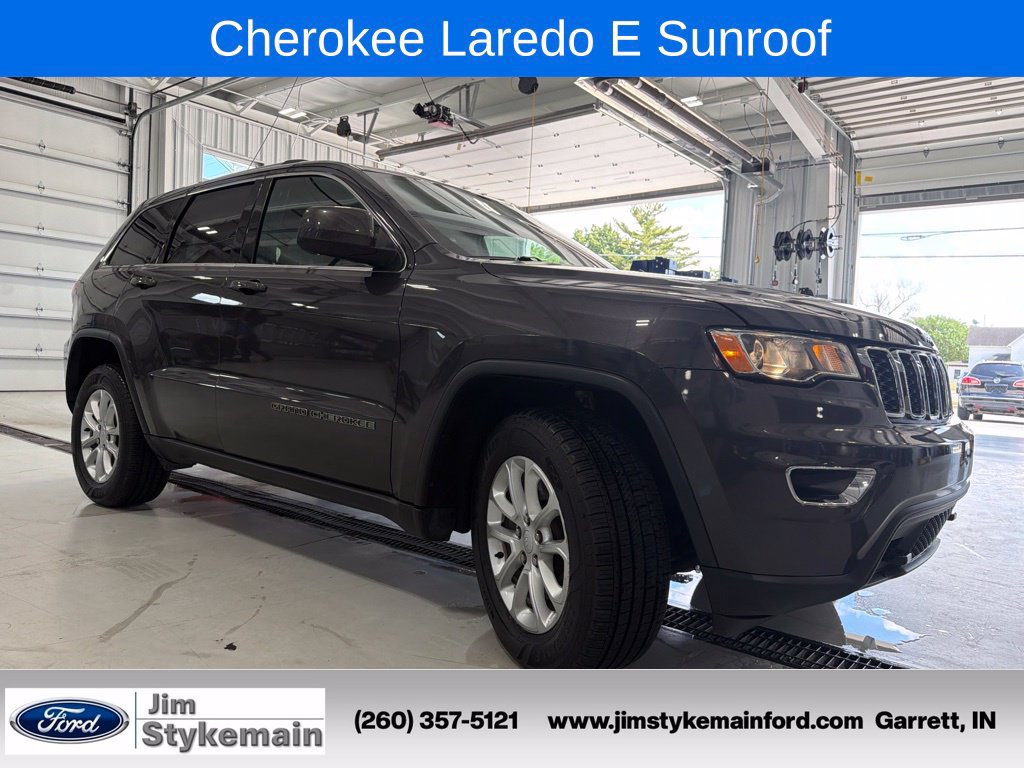 Used 2021 Jeep Grand Cherokee Laredo w/ Security & Convenience Group AWD/4WD image 16
