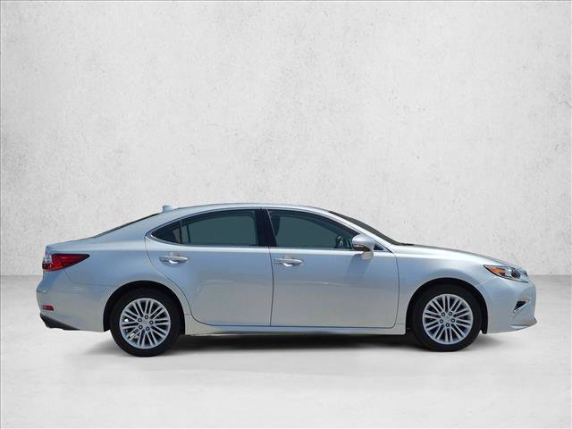 Used 2017 Lexus ES 350 w/ Premium Package FWD image 4