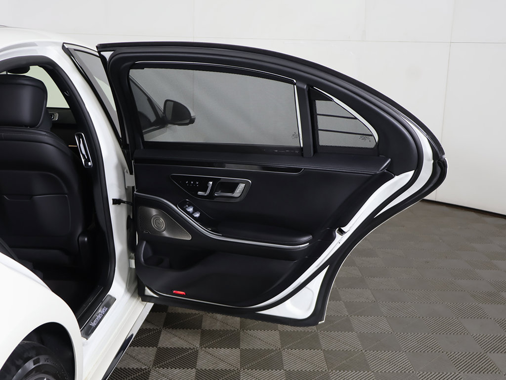 Used 2023 Mercedes-Benz S 500 4MATIC w/ AMG Line image 24