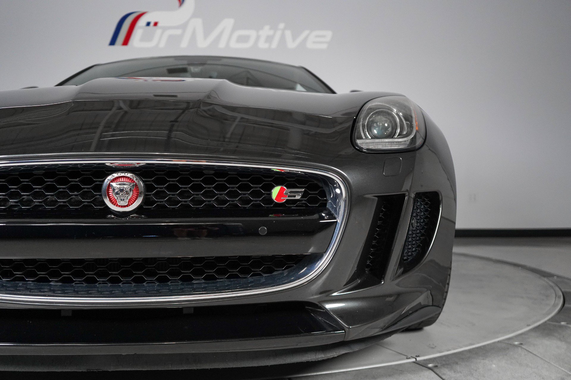 Used 2015 Jaguar F-TYPE S RWD image 36
