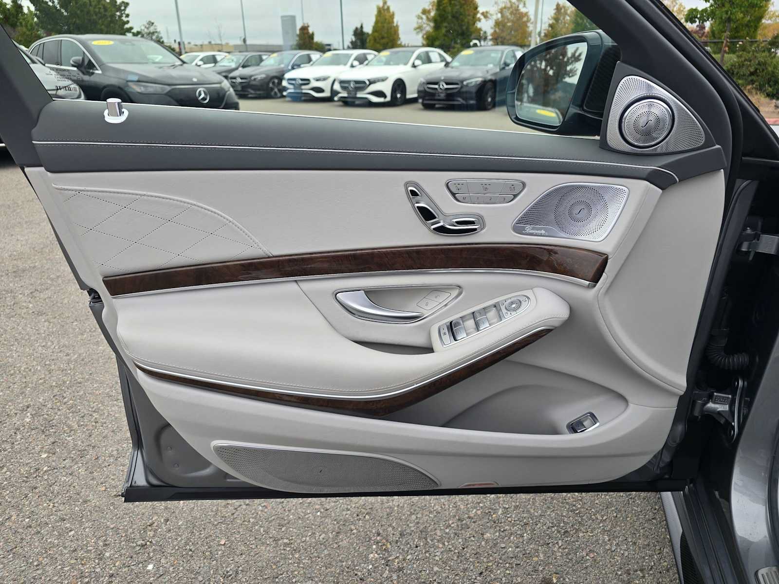 Used 2015 Mercedes-Benz S 65 AMG Sedan image 23