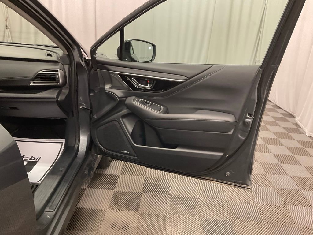 Used 2021 Subaru Outback Limited image 29