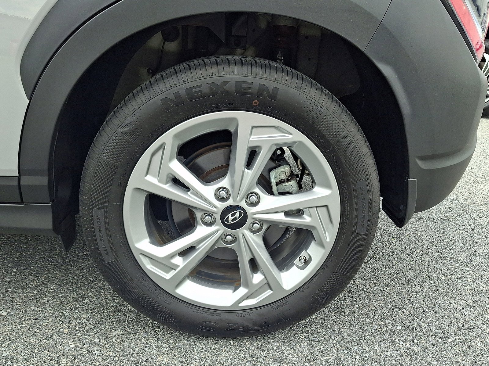 Certified 2023 Hyundai Kona SEL AWD/4WD image 8