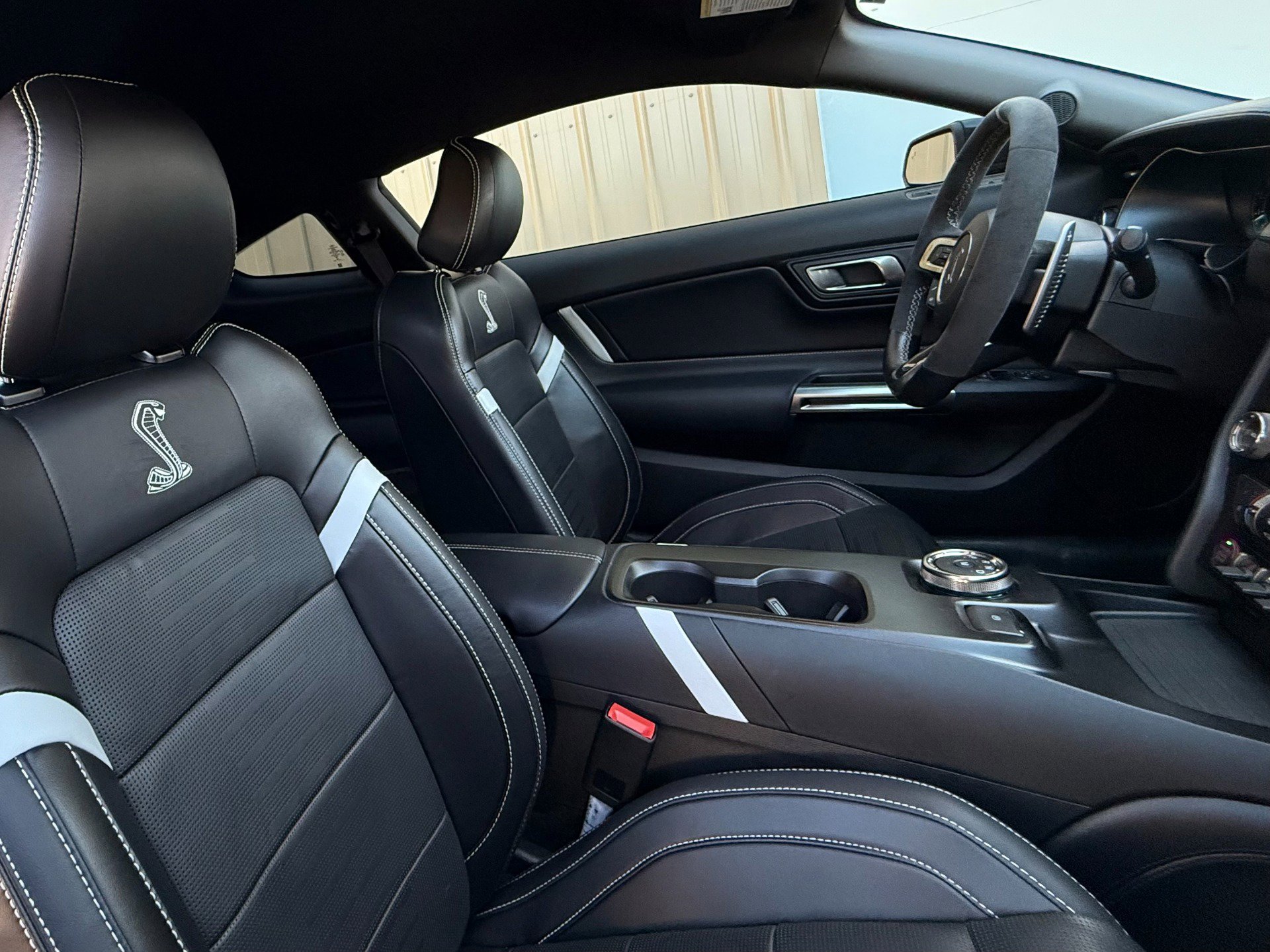 Used 2021 Ford Mustang Shelby GT500 w/ Technology Package image 20