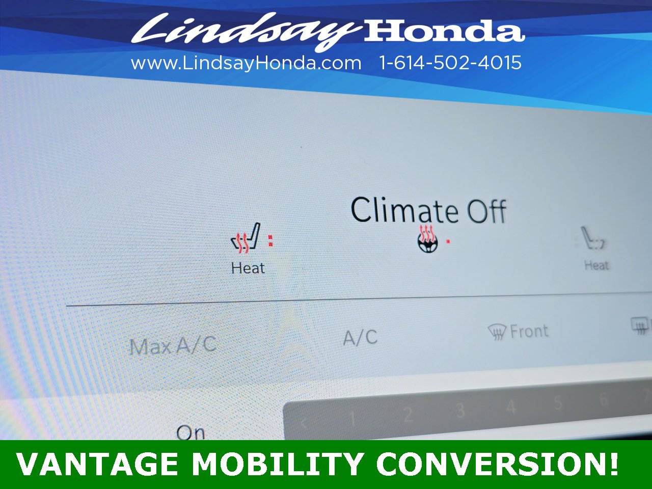 Used 2022 Chrysler Voyager LX image 19