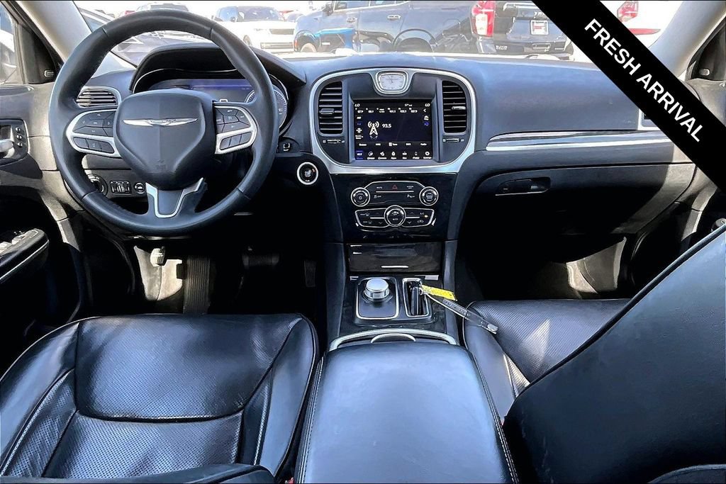 Used 2023 Chrysler 300 Touring L w/ Comfort Group AWD/4WD image 7