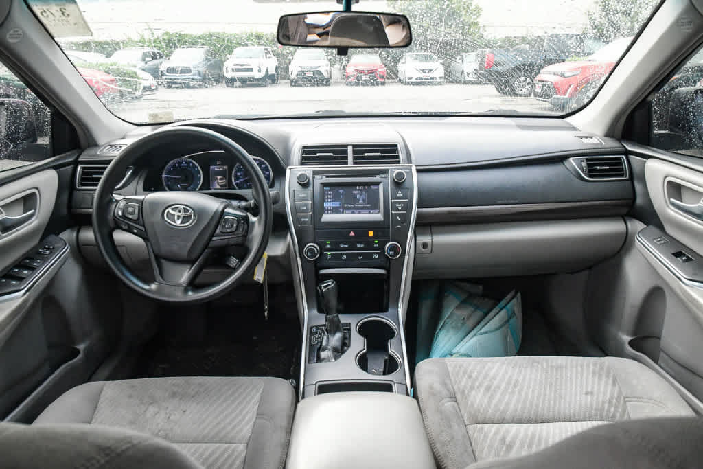 Used 2017 Toyota Camry LE FWD image 14