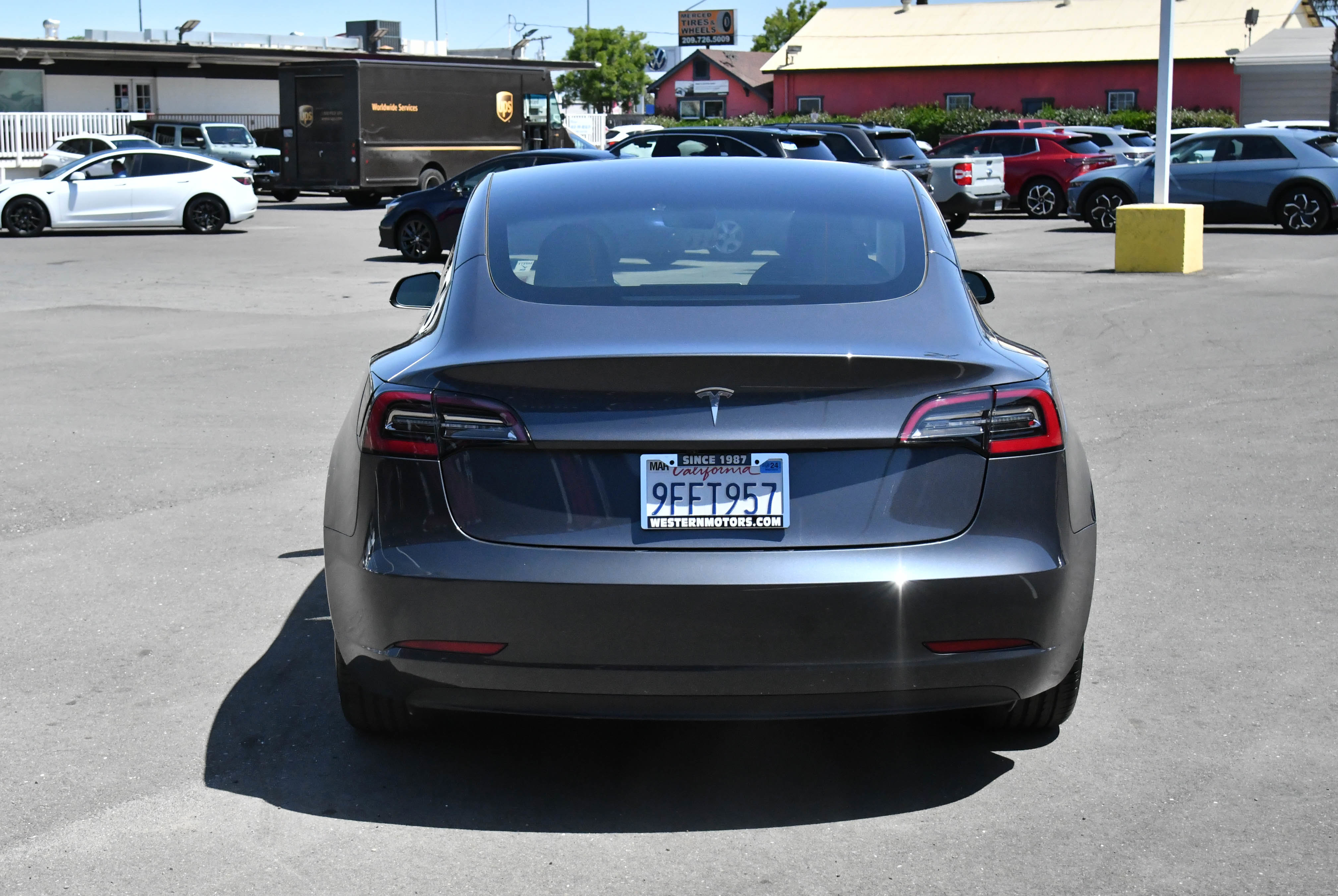 Used 2023 Tesla Model 3 Standard Range RWD image 7