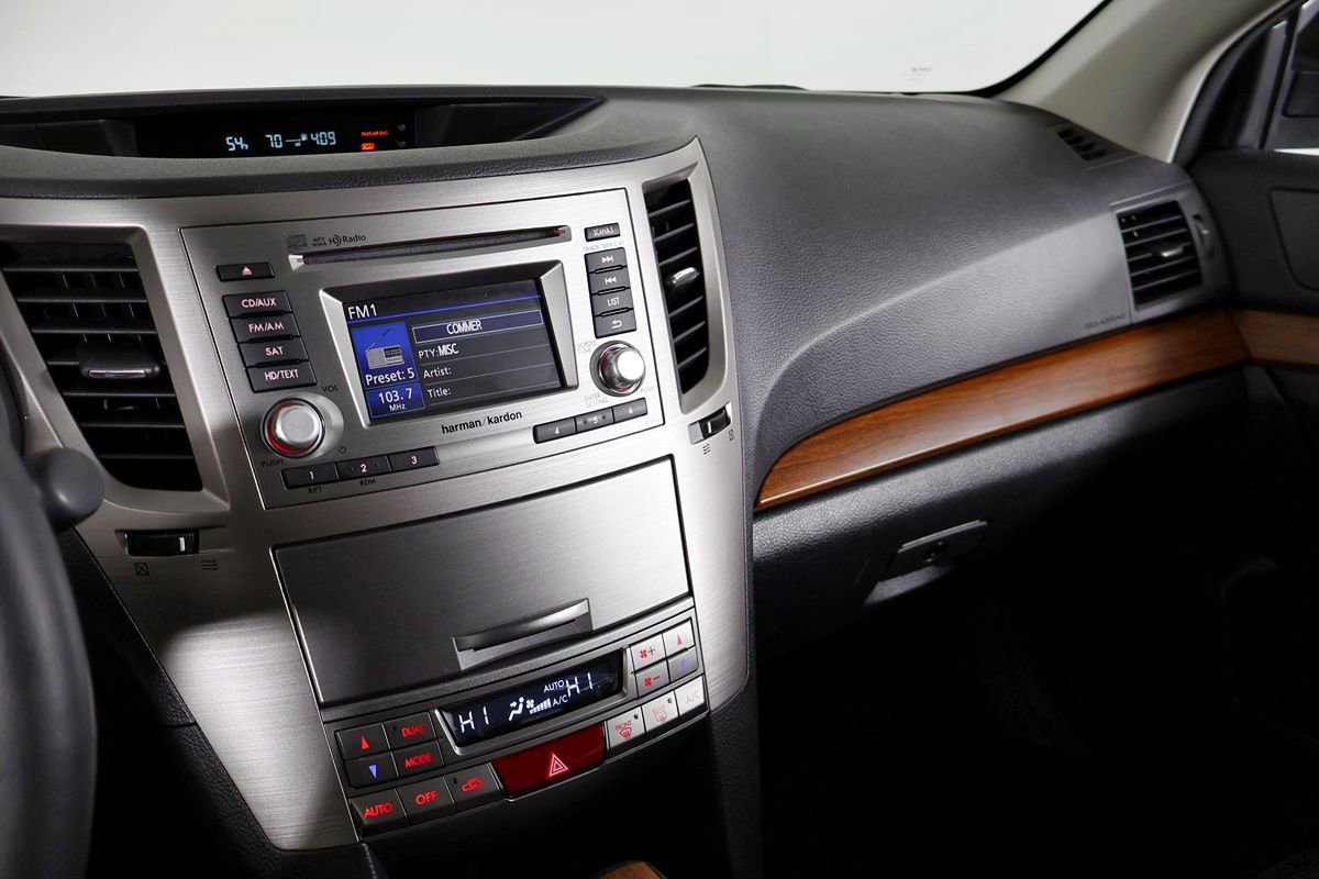 Used 2013 Subaru Outback 2.5i Limited w/ Moonroof Pkg AWD/4WD image 25