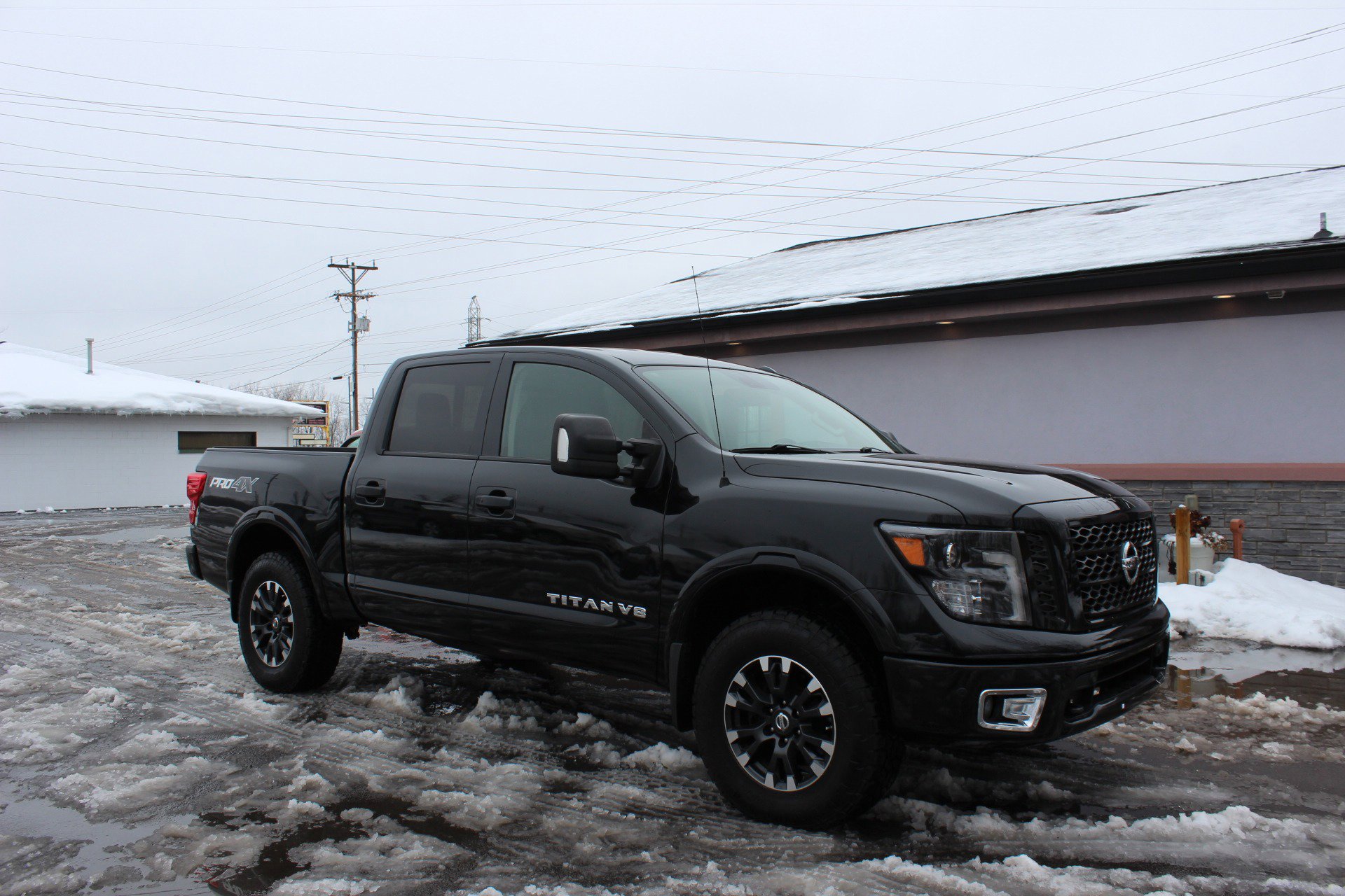 Used 2019 Nissan Titan PRO-4X w/ Pro-4x Utility Package image 2