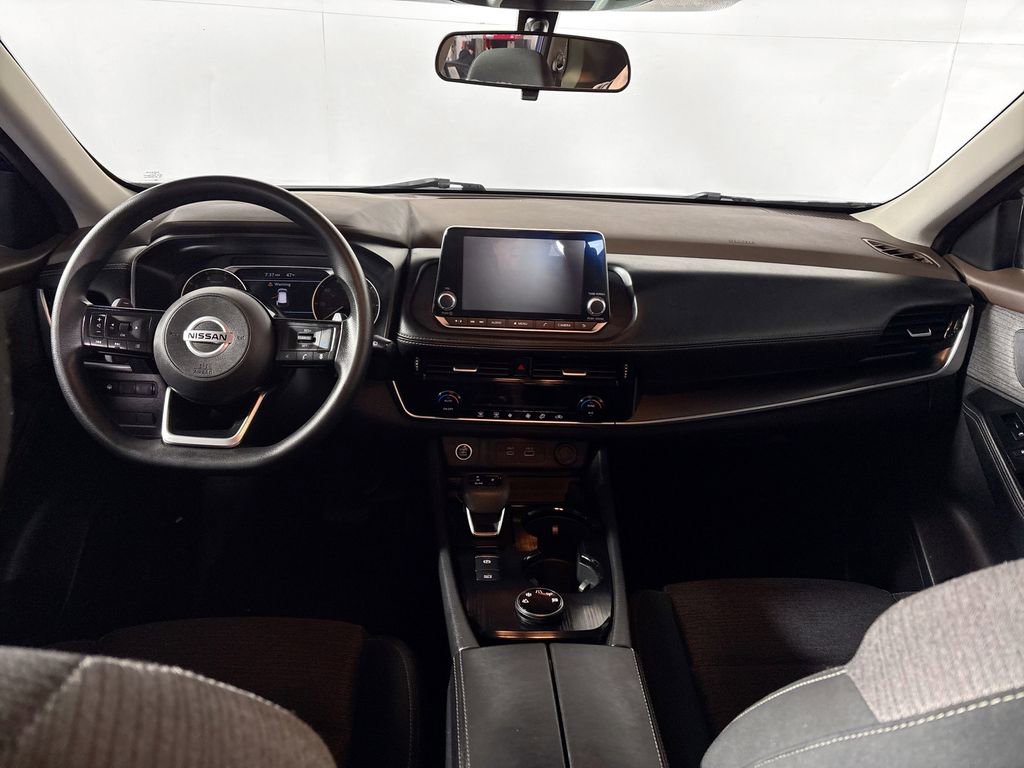 Used 2021 Nissan Rogue SV image 12