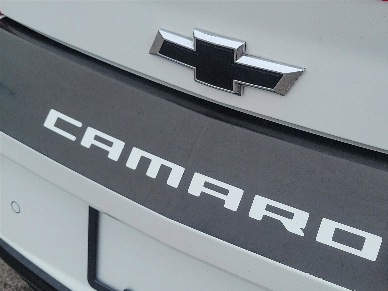 Used 2018 Chevrolet Camaro SS image 6