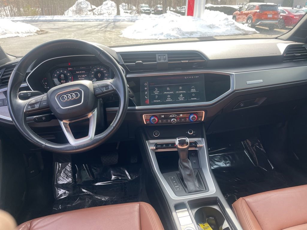 Used 2023 Audi Q3 2.0T Premium image 11