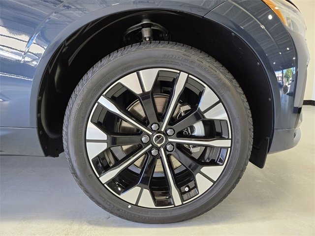 New 2026 Volvo XC60 B5 Plus w/ Protection Package Premier image 16