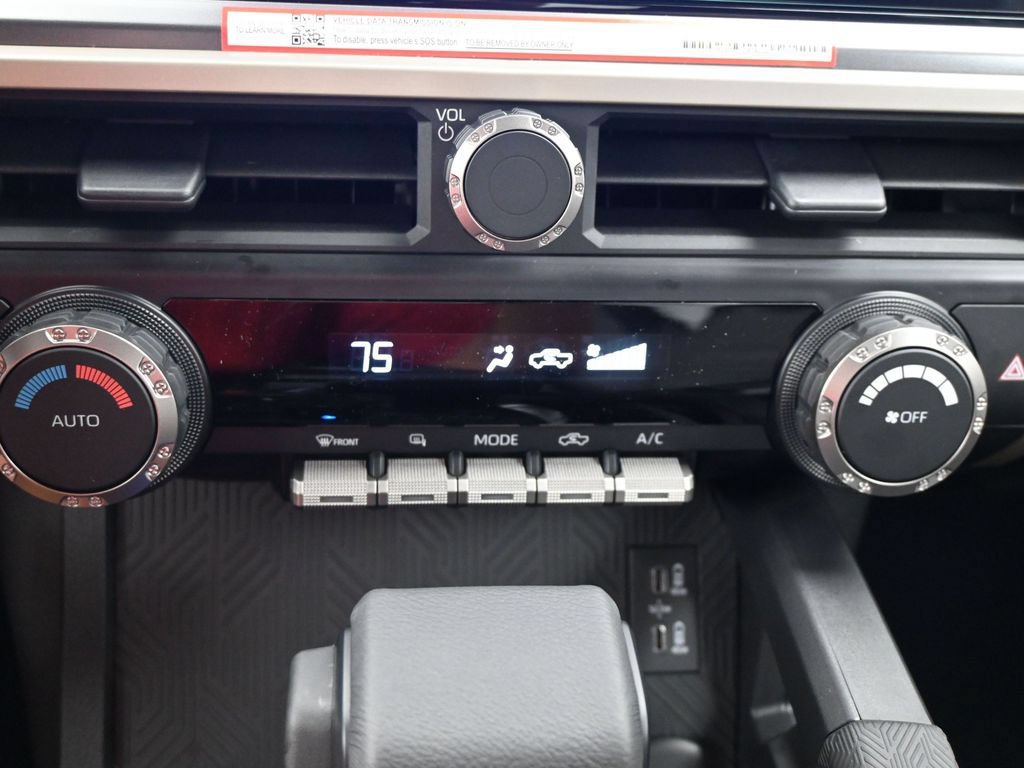 Used 2025 Toyota Tacoma TRD Off-Road AWD/4WD image 14