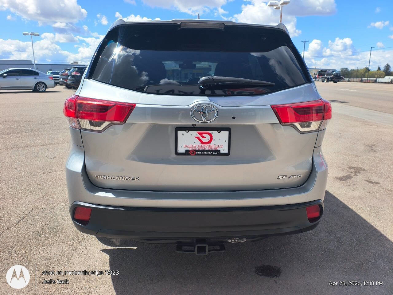Used 2018 Toyota Highlander SE w/ Carpet Mat Package (TMS) AWD/4WD image 7