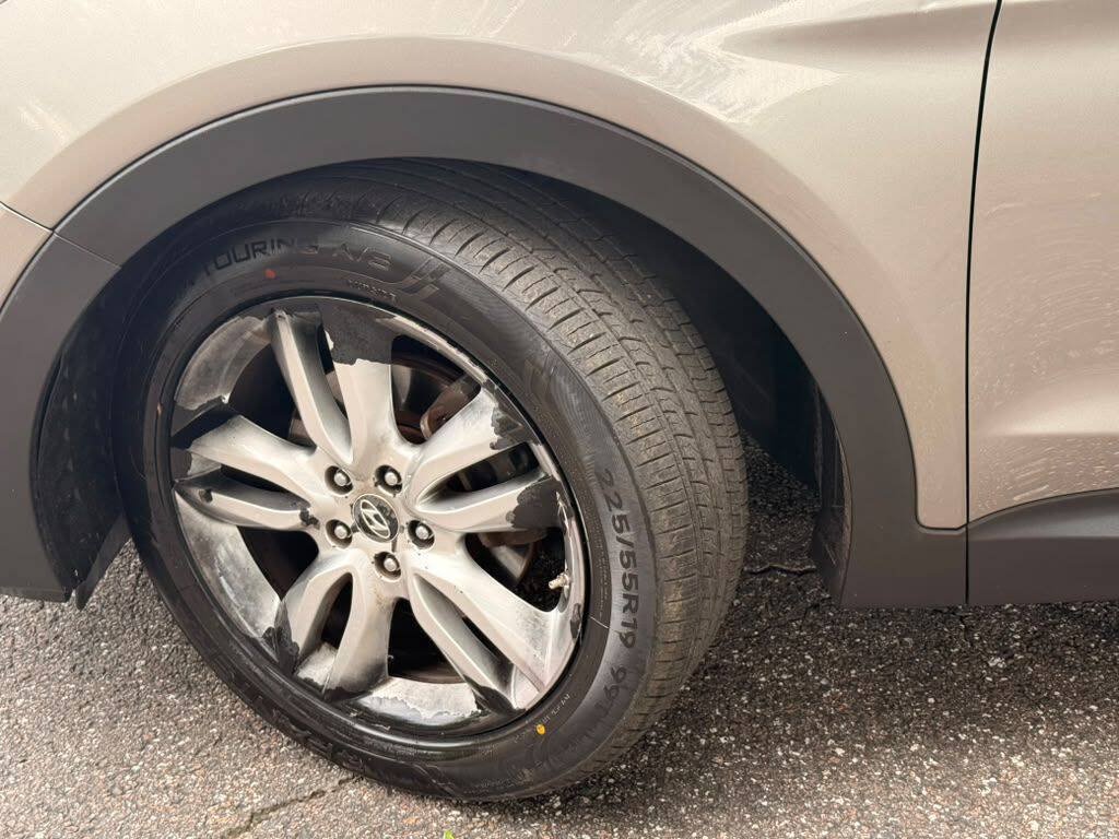 Used 2013 Hyundai Santa Fe Sport 2.0T FWD image 9